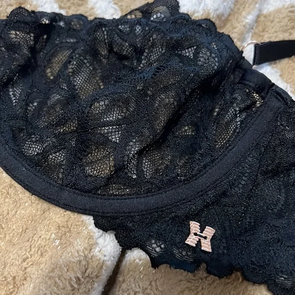 Bra - Picture 2 of 3